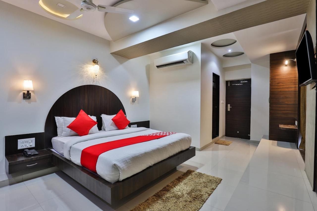 Collection O 7557 Hotel Shiv Kunj Exotica Naroda Zewnętrze zdjęcie